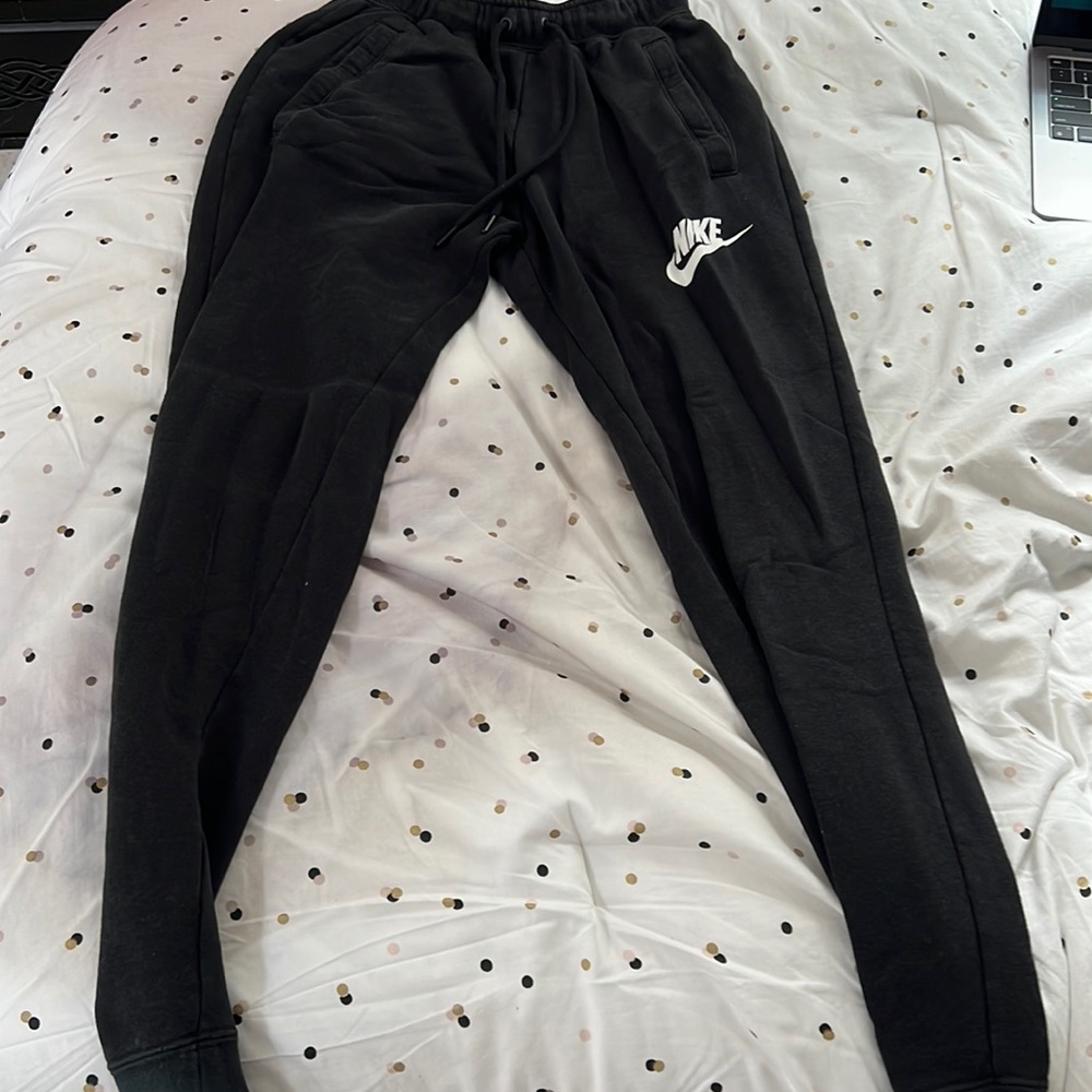 Nike joggers